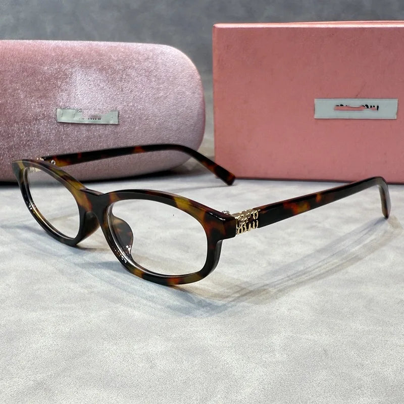 Chic Cat-Eye Sunglasses Women - Vintage Narrow Frame UV400 Shades, Fashion Retro Sun Glasses for Women